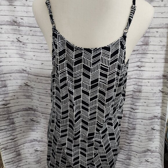 Elevate Your Wardrobe with this Chic Lane Bryant Cami Top – Size 18/20 - Picture 2 of 4